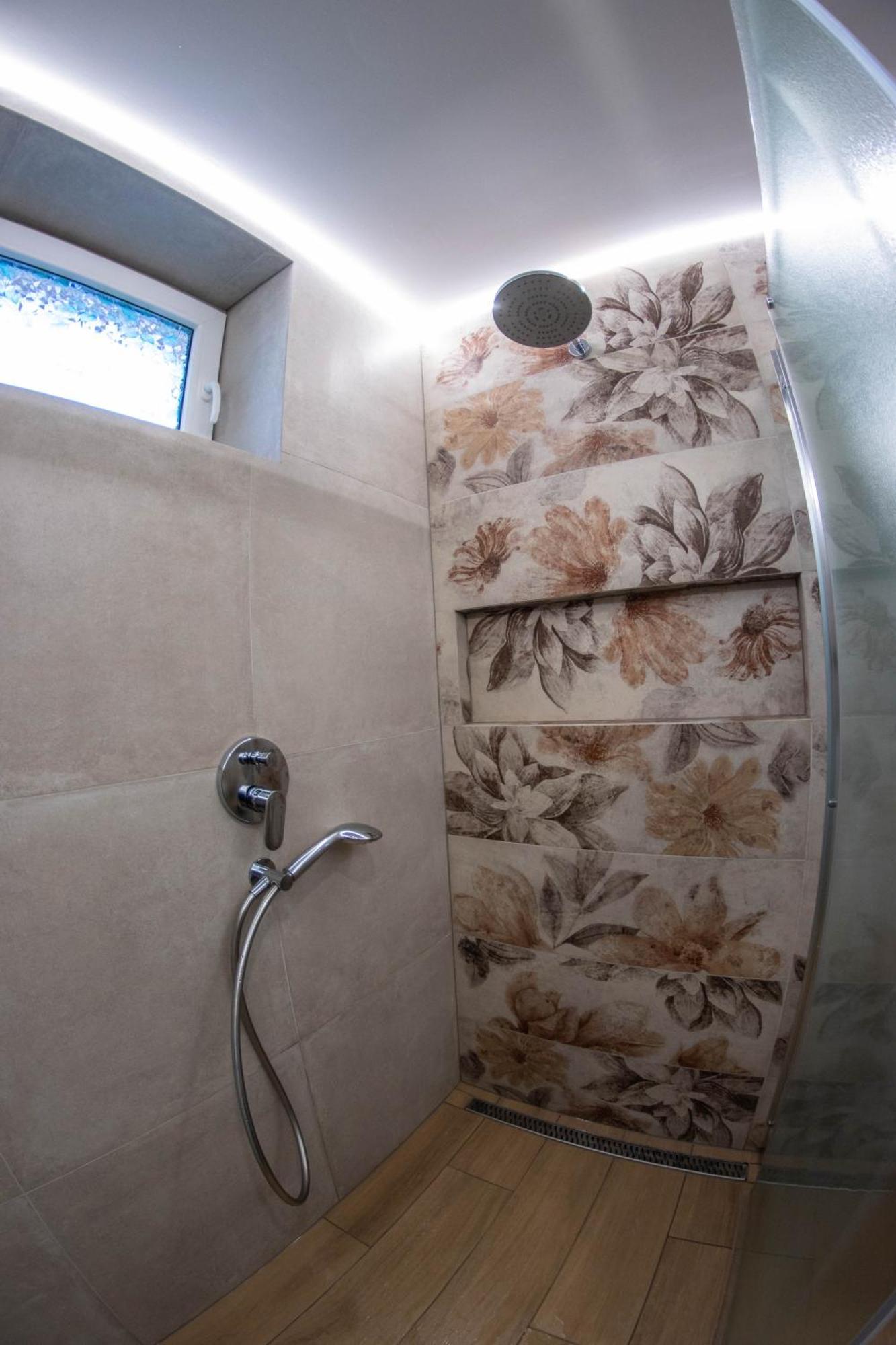 Apartman U Kuliska Prievidza Exteriör bild
